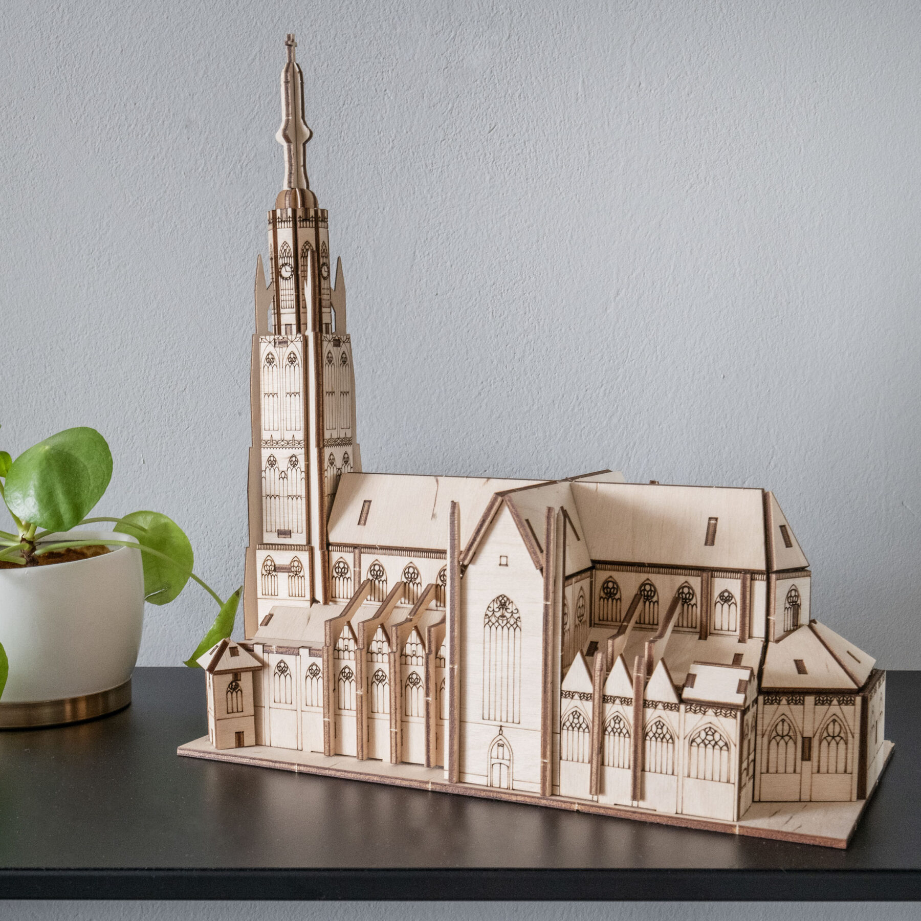 3D Puzzel Grote Kerk Breda voor in de boom City