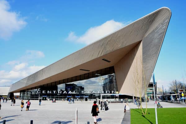 Centraal Station Rotterdam City Shapes skyline
